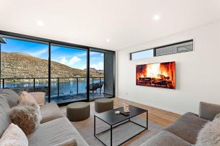 Offers contemporary Living !! - Queenstown - 0