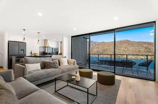 Offers contemporary Living !! - Queenstown - 9