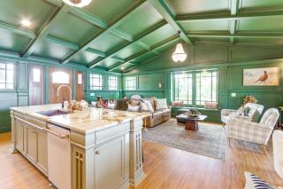 Waterfront Escape on Blue Ridge Lake with Dock! - Morganton - 2