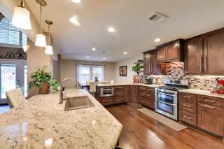 7 Mi to Lewisville Lake Spacious Denton Home - Denton - 3