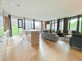 Sleek 3-bedroom flat with Lift & Wi-Fi in Southwark, Borough near The Shard - Londra - 8