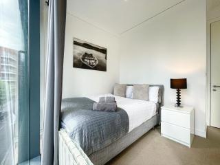Sleek 3-bedroom flat with Lift & Wi-Fi in Southwark, Borough near The Shard - Londra - 4