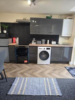 Modern 2 bed ground floor flat - Moffat - 4