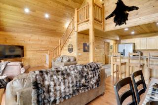 Near Current River Family-Friendly Cabin with Deck! - Van Buren - 5