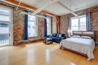 Walk to Eats, Galleries & Shops: Dtwn Omaha Condo - 5