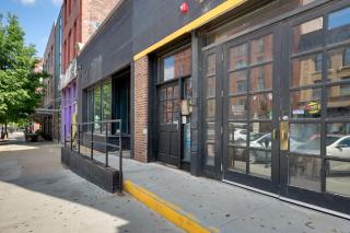 Explore Old Market: Convenient Omaha Condo - 8