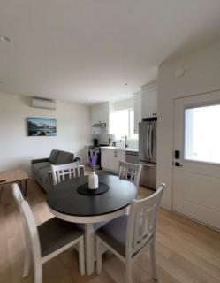 Brand New Sunny Lake House - Lake Cowichan - 5