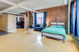 Prime Old Market Location Walkable Omaha Condo! - Omaha - 0