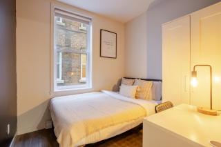 The Urban Haven 4BR in the Heart of Plateau MTL - Montréal - 6