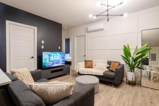 The Urban Haven 4BR in the Heart of Plateau MTL - Montréal - 3
