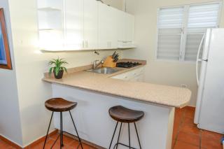 Villa Sessions 2 - 3-Bedroom, 1-Bathroom Apartment at Shacks Beach - Beach access footsteps away - Isabela - 4