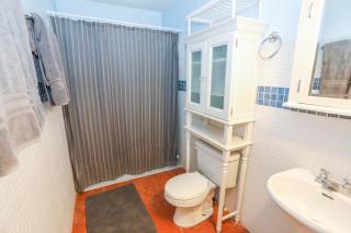 Villa Sessions 2 - 3-Bedroom, 1-Bathroom Apartment at Shacks Beach - Beach access footsteps away - Isabela - 6