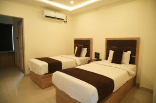 11 Leaf Hotel - Bhubaneshwar - 6