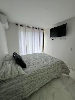 Acogedor apto con 2 suits de lujo con AC - 9