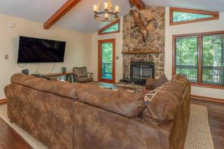 Lakefront Paradise - Hot Tub Game Rm Kayaks Dock - 4