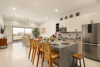 Stylish Summer 2BR Retreat w Pool & Beach Access - Ensenada Blanca - 5