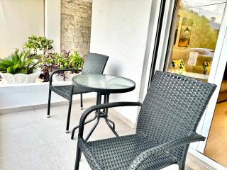 Urban Calm Glyfada Getaway 2BD - Athens - 9