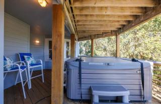 Downtown Duck Resort Perks Ocean Views & Hot Tub - Duck - 5