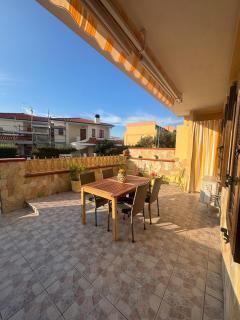 Albachiara sul mare, villetta con ampia veranda - Porto Torres - 5