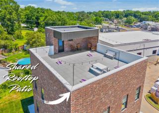 Queens Quarters at The Spot on 281 Liberty Pkwy - Clarksville - 8