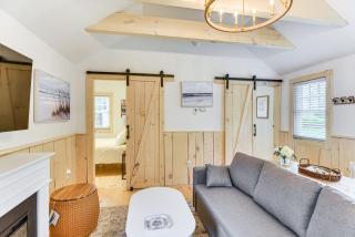 Walk to Shops and Dining Cozy Osterville Cottage - Osterville - 4