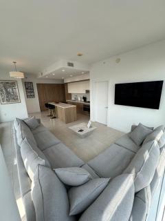 2BR with Beautiful City Views! - Los Angeles - 5