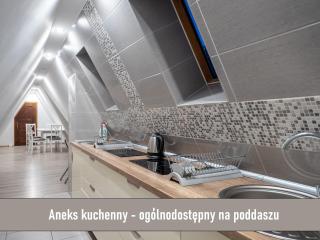 Willa Pod Reglami Małe Ciche Sauna & Jacuzzi - Ciche Małe - 9