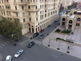 Nizami Metro Premium Apartment - Baku - 9