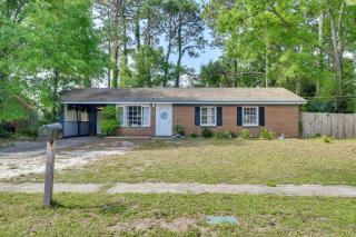 Less Than 3 Mi to Fort Walton Beach Family Home with Yard! - 8