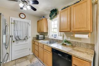 Less Than 3 Mi to Fort Walton Beach Family Home with Yard! - 1