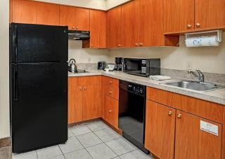 Modern Condo with Queen Suite Games Room & BBQ - Orlando - 8