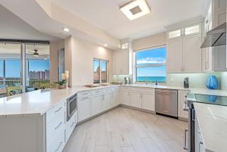 Experience the Ultimate Vacation at Regatta - Naples - 6