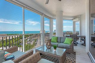 Experience the Ultimate Vacation at Regatta - Naples - 4