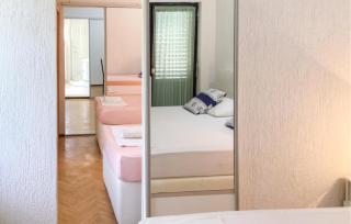 Lovely Apartment In Mali Losinj With House A Panoramic View - Mali Lošinj - 3