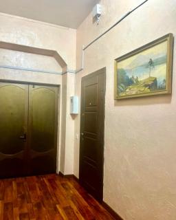 Monro-style in the historical center - Dobrovelychkivka - 4