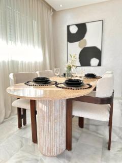 Luxury Beachview Apartment La siesta beach resort - 6