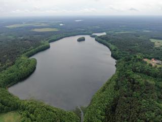 Gospodarstwo nad jeziorem - 8