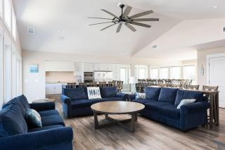Semi-Oceanfront Retreat with Pool Theater Elevator - Corolla - 1