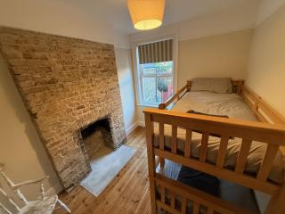 Stylish Seaside Home with Garden 2 minutes to Beach - 5