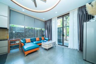 Nearby Han River Tropical Villa With Pool & Sauna - Da Nang - 9