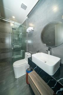 Nearby Han River Tropical Villa With Pool & Sauna - Da Nang - 1