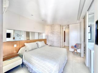 Chic 1BR Apartment with 2 Balconies and Pool at Monsieur Le Blond in Leblon Rio de Janeiro by Le Ciel Brasil - Rio de Janeiro - 7