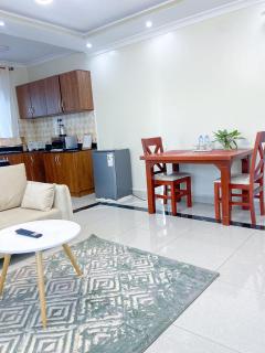 Keisha Luxury Furnished Apartment Bukoto - Kampala - 2