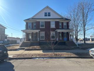 3BR suite w/ office close ISU - 7