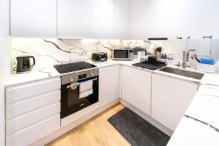 Modern Ealing Common Duplex - Londra - 9