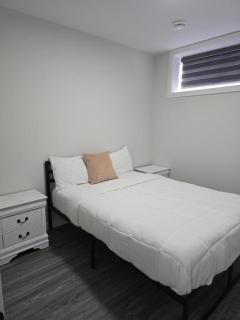 The Willow Nest lower suite - Calgary - 6