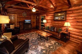 Fox Cabin - Central Location, Fireplace, Deck, Barbecue - 7