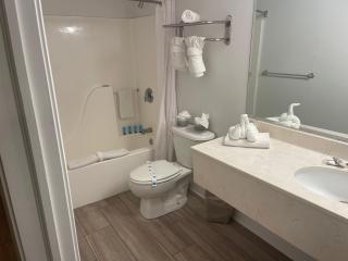 Montego Bay Resort - North Wildwood - 4