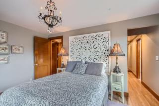 Casa Delfino - Savor Old World Charm with a Lush Poolside Retreat - 4