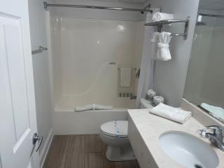Montego Bay Resort - North Wildwood - 7
